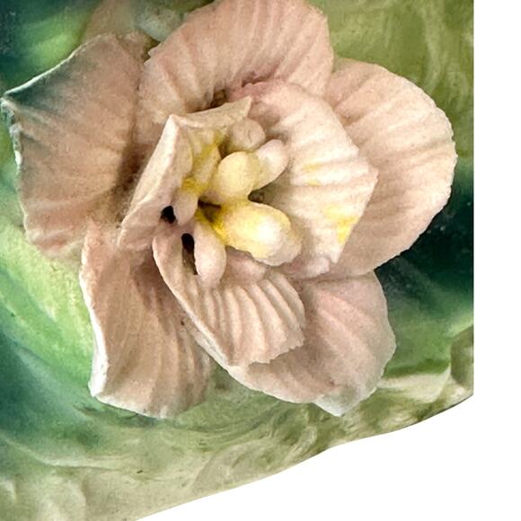 Lipper and Mann Creations Bisque “Red Robin” Figurine Birds & Delicate Flowers! - Picture 6 of 7